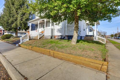 Close to Camden Clark Central Parkersburg Condo in 帕克斯堡
