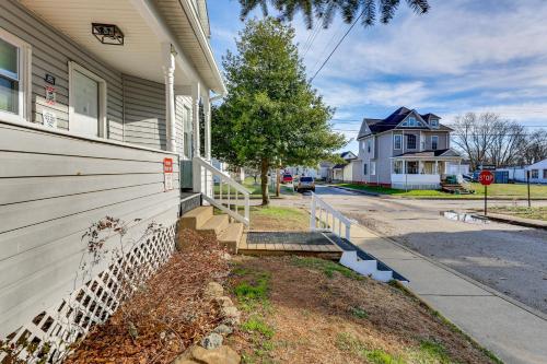 Close to Camden Clark Central Parkersburg Condo in 帕克斯堡