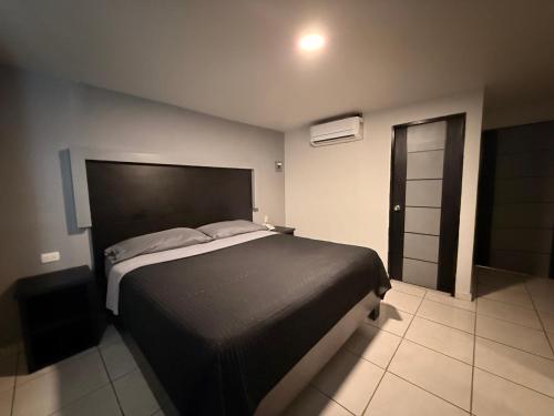 Hotel Ossi Inn in 馬塔莫羅斯