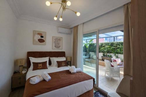 Spacieux Appartement Renove 144m2 la terrasse d Anfa, Centre Casablanca-HomeCity Signature in Bourgogne