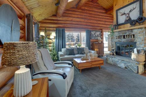 Explore Fairbanks! Authentic Log Cabin w/ Views in Chena (AK)