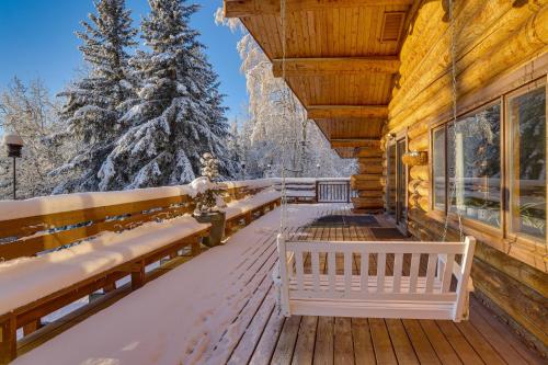 Explore Fairbanks! Authentic Log Cabin w/ Views in Chena (AK)