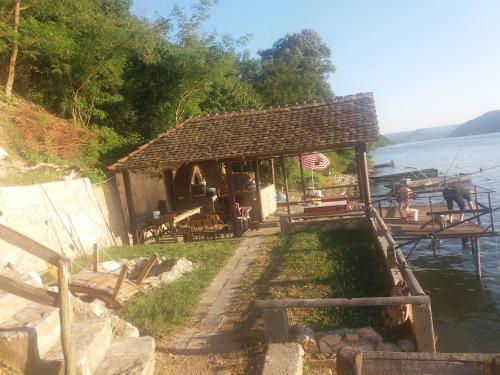 Chalet Ljubicine kolibe in Golubinje