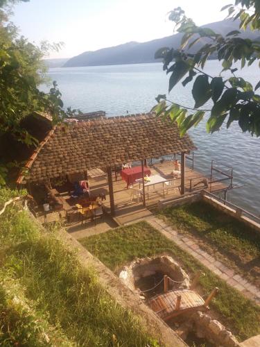 Viesnīcas āriene, Chalet Ljubicine kolibe in Golubinje