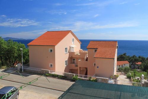 Apartments and rooms with parking space Ivan Dolac, Hvar - 8734 – khách sạn tại Ivan Dolac