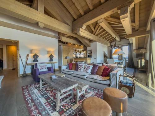 Superbe duplex à Courchevel 1850, 5 chambres, sauna, garage, pour 10 personnes - FR-1-564-143