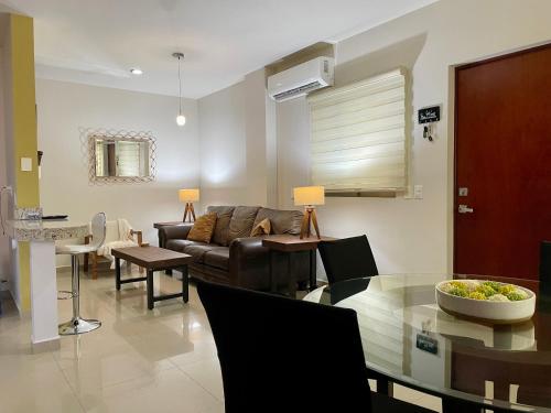Ground floor apartment close to the beach, shops and restaurants