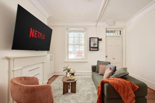 4BR Surry Hills House Free Parking Dog Friendly