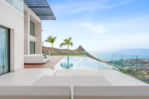 Villa Aquastar