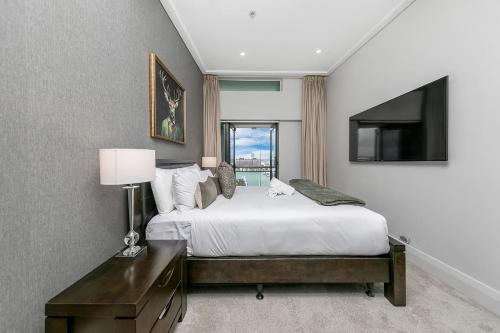 Penthouse Premier, Auckland (photo 8)