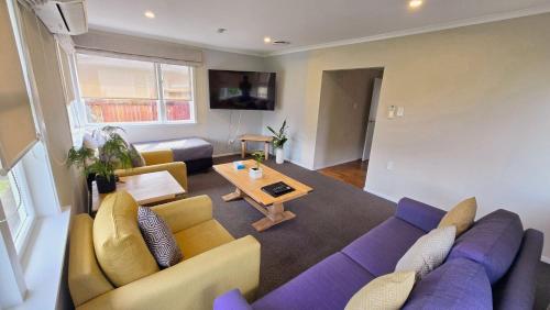 sala de TV, Carramar Motor Inn in Palmerston Norte