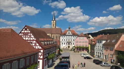 附近景點, DAS KLEINE HOTEL IPHOFEN, Fruhstuckszauber, no waste, nachhaltig, nahe aller Weinguter, KNAUF GIPS K in 伊普霍芬