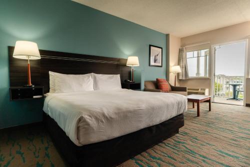 Gateway Hotel & Suites Ascend Hotel Collection - image 9