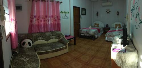 บ้านพักสายรุ้ง เพรชรบุรี – khách sạn tại Ban Lat