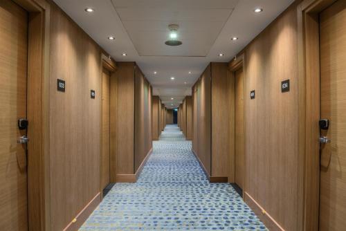 Hilton Geneva Hotel and Conference Centre, Genewa (zdjęcie 10)
