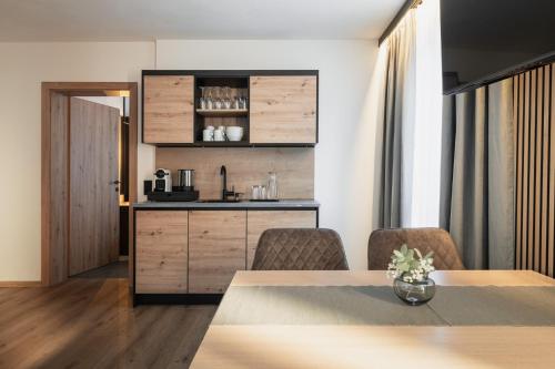 Falcon Suites Pure - Summercard included in Капрун