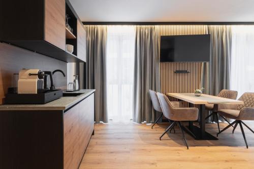 Falcon Suites Pure - Summercard included in Капрун