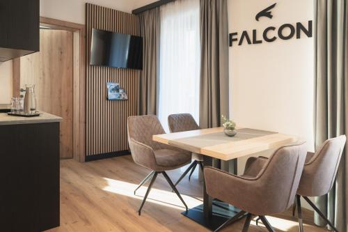 Falcon Suites Pure - Summercard included in Капрун