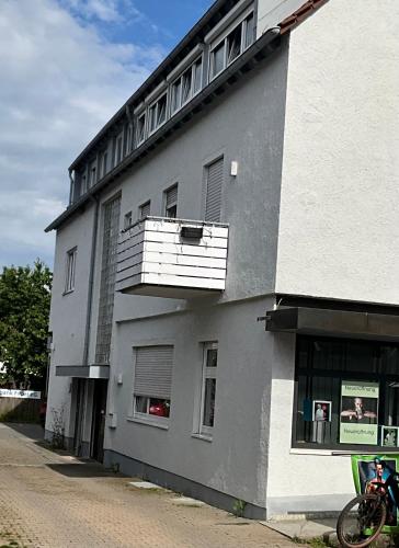 A szálláshely kívülről, Casa Katalina Filderstadt, top fur Familien und Geschaftsreisen, super ausgestattet, mit PKW Stellpl in Filderstadt