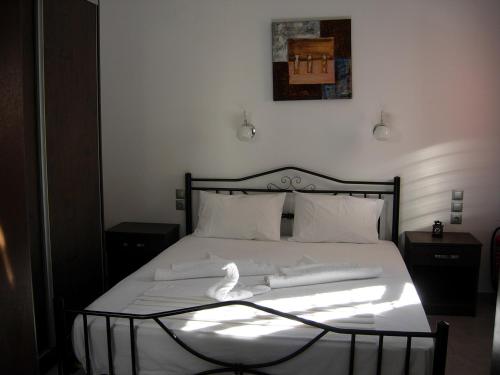 1 king bed, 2 twin beds