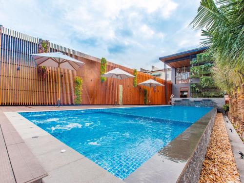 ทัศนียภาพภายนอกโรงแรม, ลอฟต์ มาเนีย บูทิกโฮเทล (Loft Mania Boutique Hotel) in ชุมพร