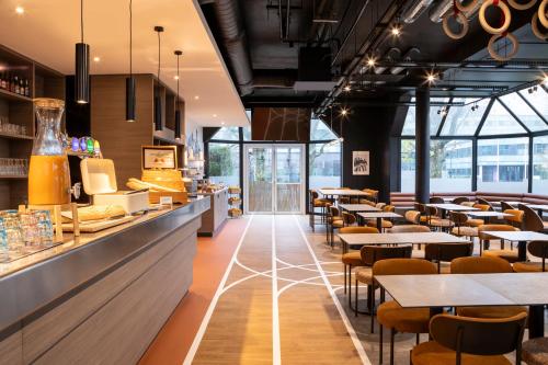 Ресторан, ibis Styles Colombes Paris Ouest (Opening October 2025) in Коломб