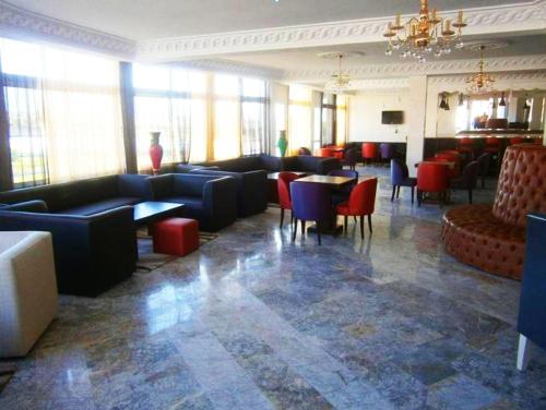ล็อบบี้, Angle Atlas Hotel in เคนิฟรา