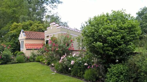 外部景觀, DAS KLEINE HOTEL IPHOFEN, Fruhstuckszauber, no waste, nachhaltig, nahe aller Weinguter, KNAUF GIPS K in 伊普霍芬