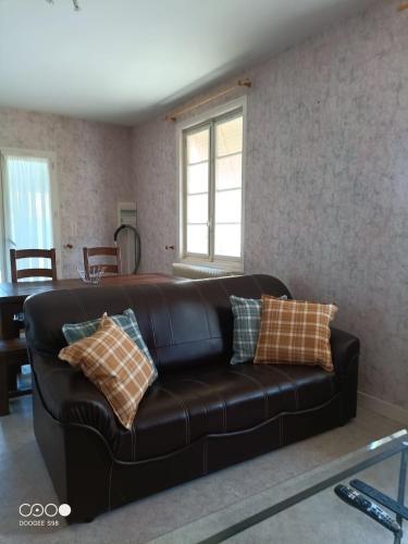 appartement avec terrasse et jardin gîte à louer Patrant