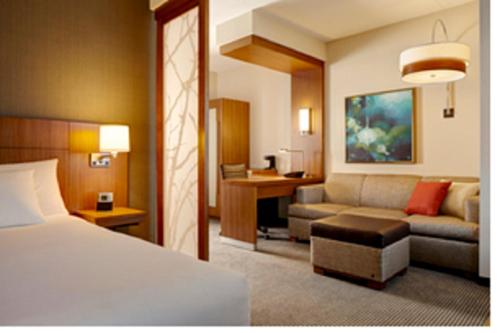 Hyatt Place Boca Raton/Downtown Room Type - Queen Room with Two Queen Beds and Sofa Bed