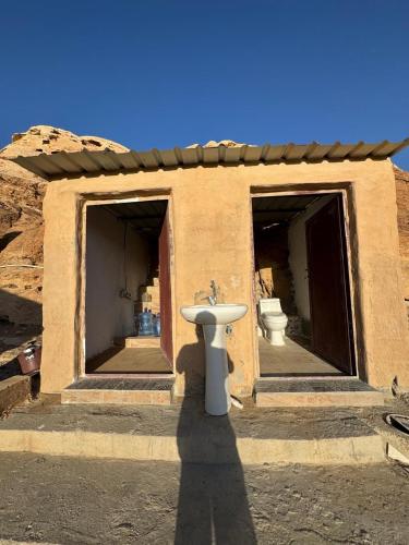 Bedouin Family Camp in 瓦迪穆薩