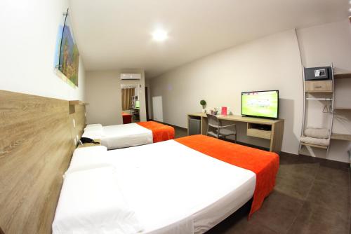 Hotel Genova Centro - image 2