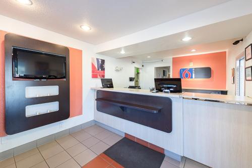 ล็อบบี้, Motel 6 Carson City, NV in คาร์สัน ซิตี้ (NV)