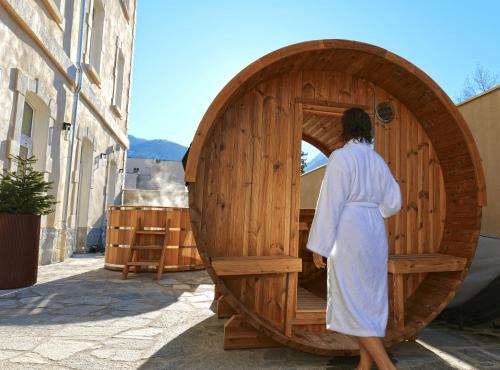 Спа-центр, Garrigae Caserne de Briançon & SPA Cinq Mondes (Garrigae Caserne de Briancon & SPA Cinq Mondes) in Briancon