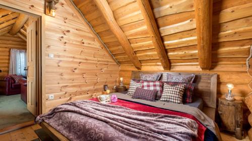 Rustic villa Roza with outdoor pool in Kupjak in 庫比紮克