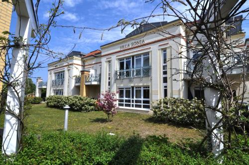 Residenz "Am Postplatz", Villa Sonja, Whg 11 in Zingst, Deutschland