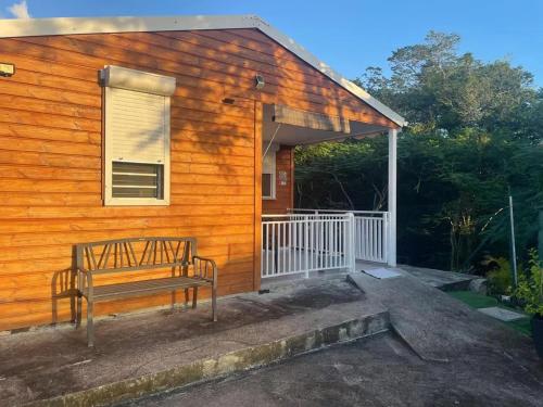 Bungalow charmant près de Vieux-Habitants, 36 m² - Location saisonnière - Vieux-Habitants