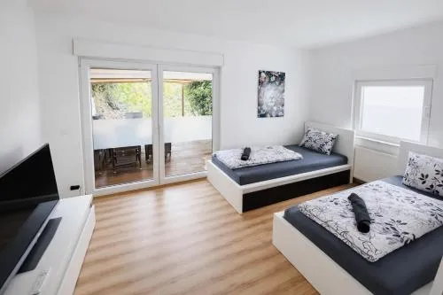 2-Zimmer-Wohnung an der Mosel mit Terasse in Koblenz, Deutschland