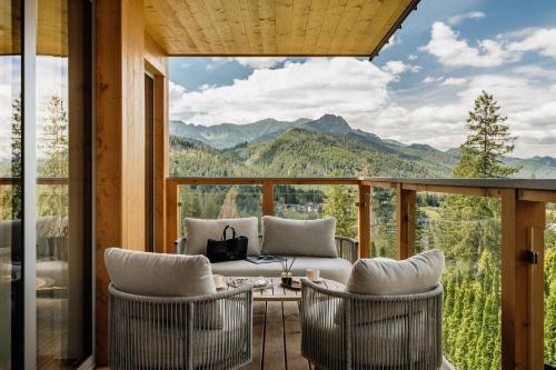 Cyrhla Mountain View with Saunarium & Heated Summer Pool by BQQK - Zakopane