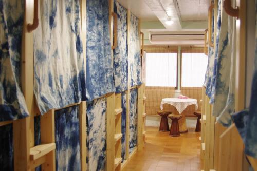 Bunk Bed in Mixed Dormitory Room image 7