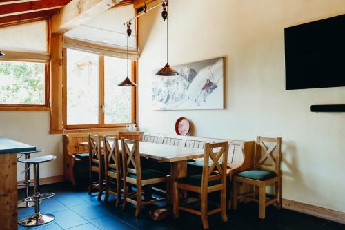 Le Cochet by Lodji in Saint-Martin-de-Belleville