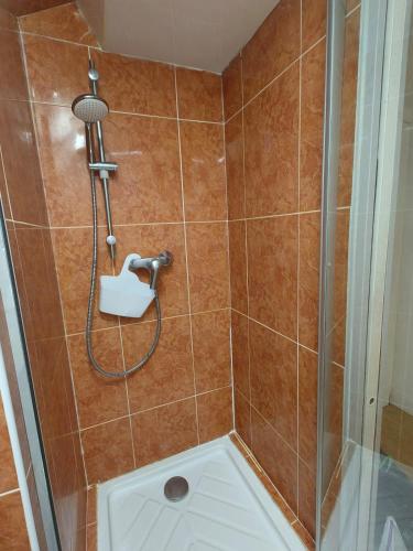 Neighbor of Versailles in 勒謝奈