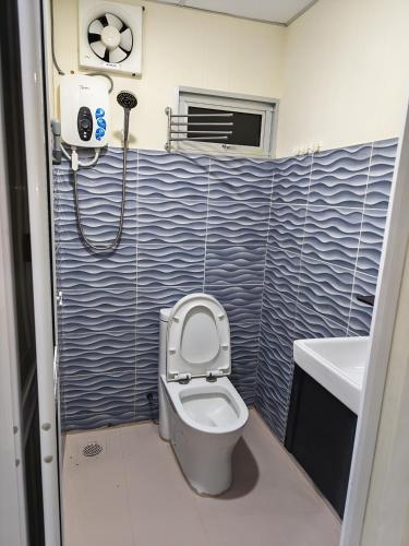 Qalsharyna Chalet inn in Taiping