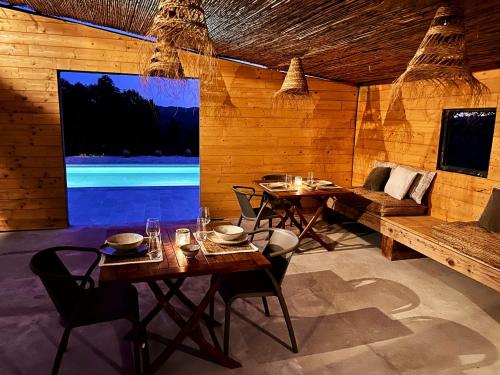 Mimosa Lodge in Madremana