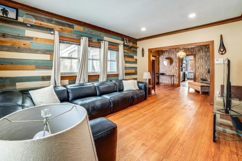 Private Hot Tub & Patio! Chicagoland Extended Stay in 伊利諾伊州蘭辛 (IL)