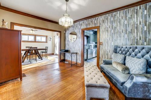 Private Hot Tub & Patio! Chicagoland Extended Stay in 伊利諾伊州蘭辛 (IL)