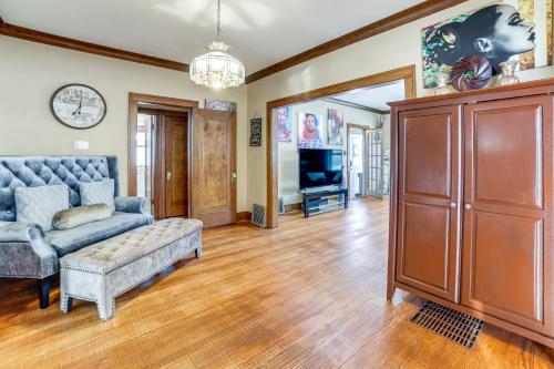 Private Hot Tub & Patio! Chicagoland Extended Stay in 伊利諾伊州蘭辛 (IL)