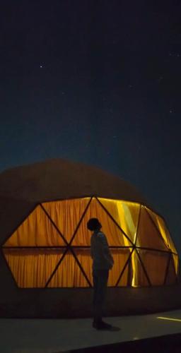 Wadi Rum Karolina Bubbles camp – khách sạn tại Ramm
