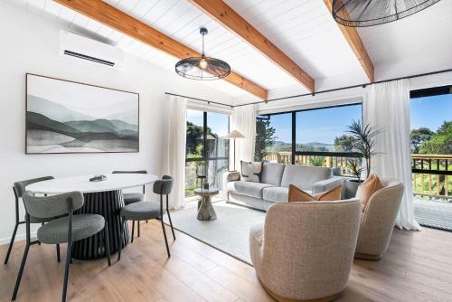 Tui & Nikau Cabins in Mangavai
