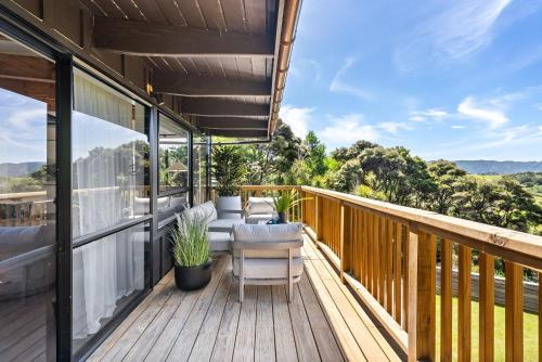 Tui & Nikau Cabins in Mangavai